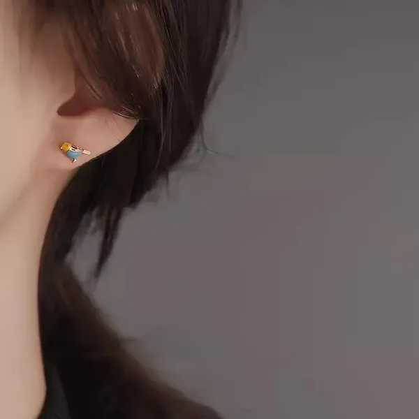 Gold_Stud_Earrings_For_Women